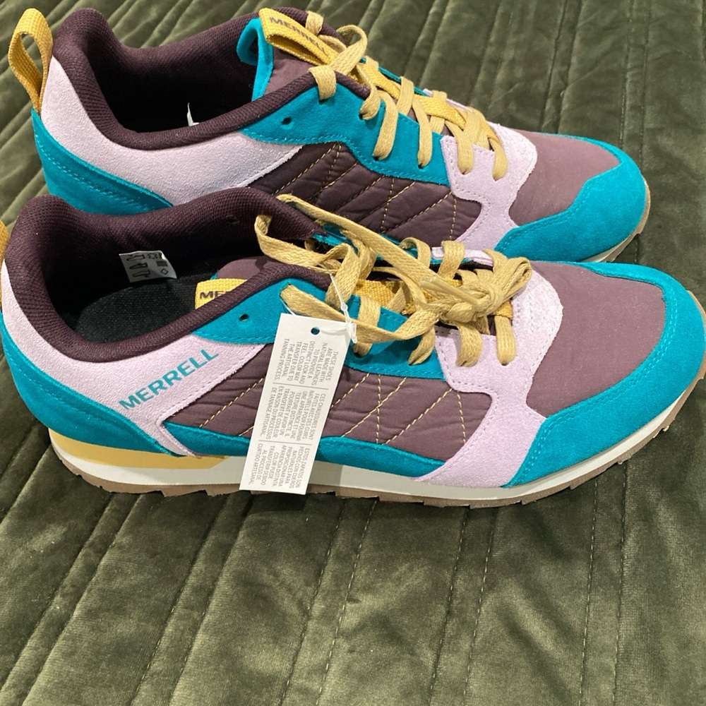 Merrell Blue and Purple Sneakers Vibrant Athletic Design